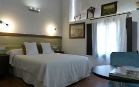 Hotel Del Arbol  2*